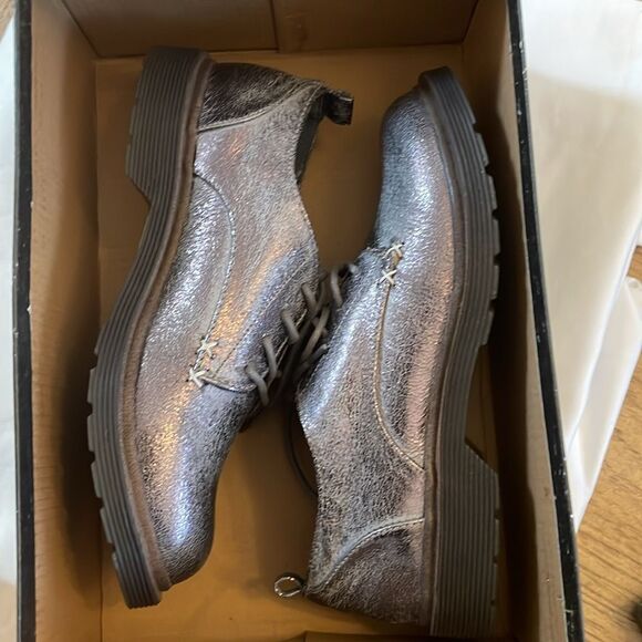 COOLWAY PEWTER LACE OXFORDS. NEW IN BOX - Picture 8 of 8